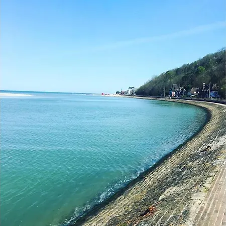 Souplex 50M De La Plage Et Des Commerces Houlgate Buitenkant foto
